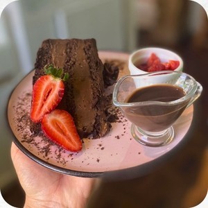 Chocolatuda com morangos